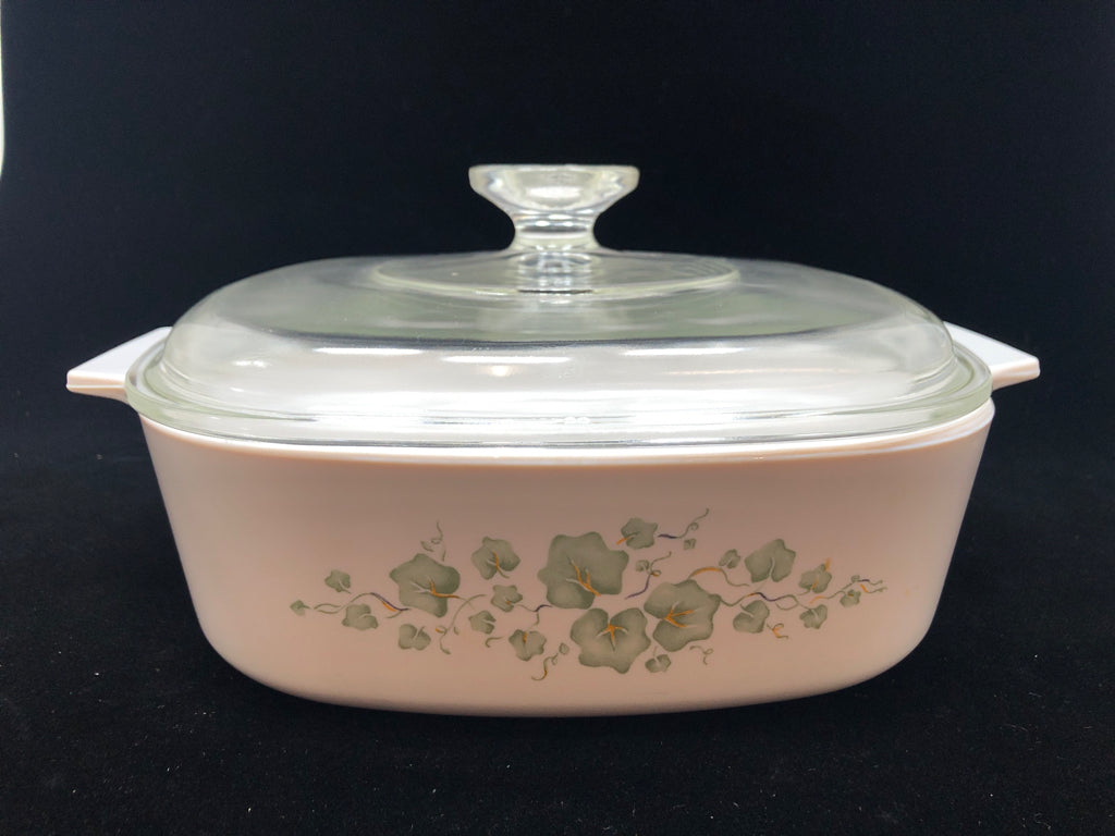 GREEN IVY COVERED CASSEROLE DISH.