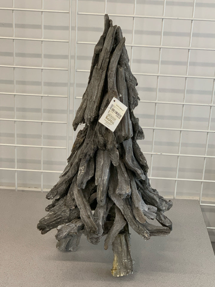 DRIFTWOOD CHRISTMAS TREE.