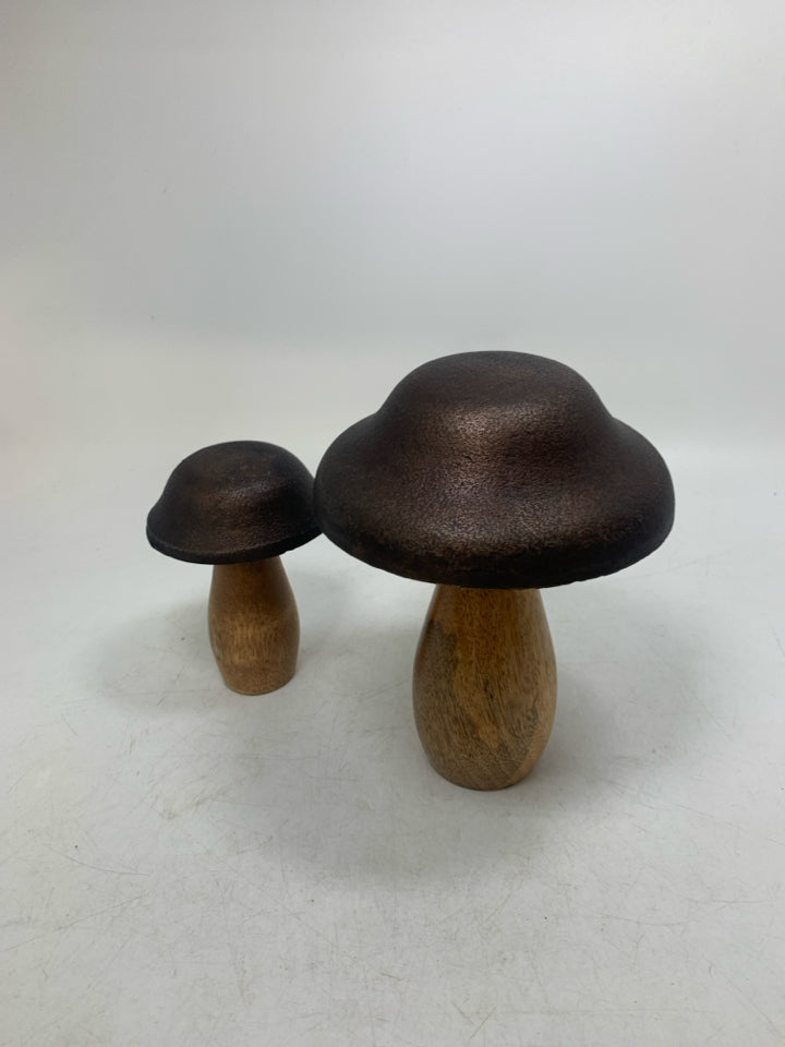 2 WOOD BASE W/ METAL TOP MUSHROOMS DECOR.