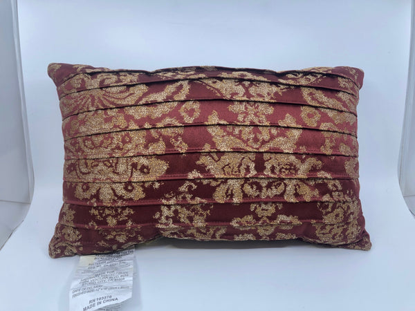 RED/GOLD SCROLL PATTERN RECTANGLE PILLOW.