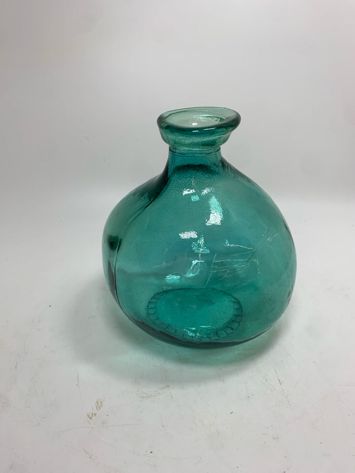 TEAL BLOWN GLASS ROUND VASE.