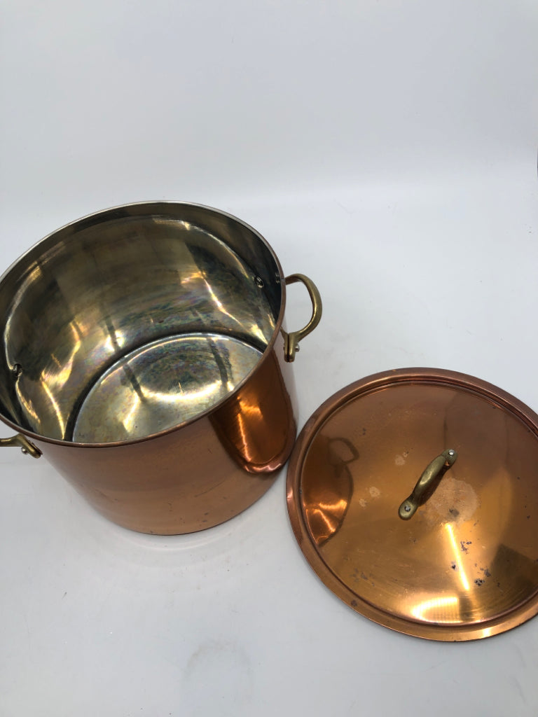 COPPER POT W LID.