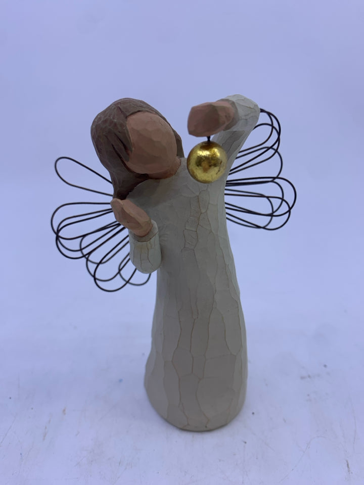 WILLOW TREE ANGEL OF WONDER.
