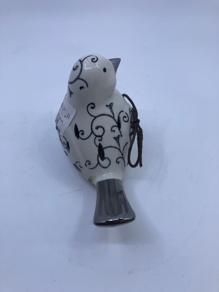 WHITE AND SILVER POTPOURRI BIRD.