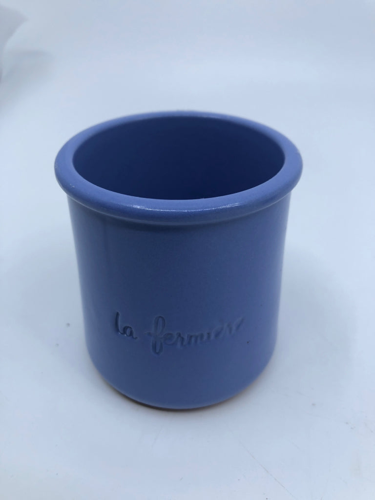 LIGHT BLUE CERAMIC PLANTER.