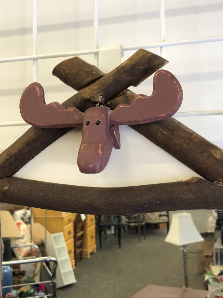 MOOSE WOOD STYLE MIRROR.