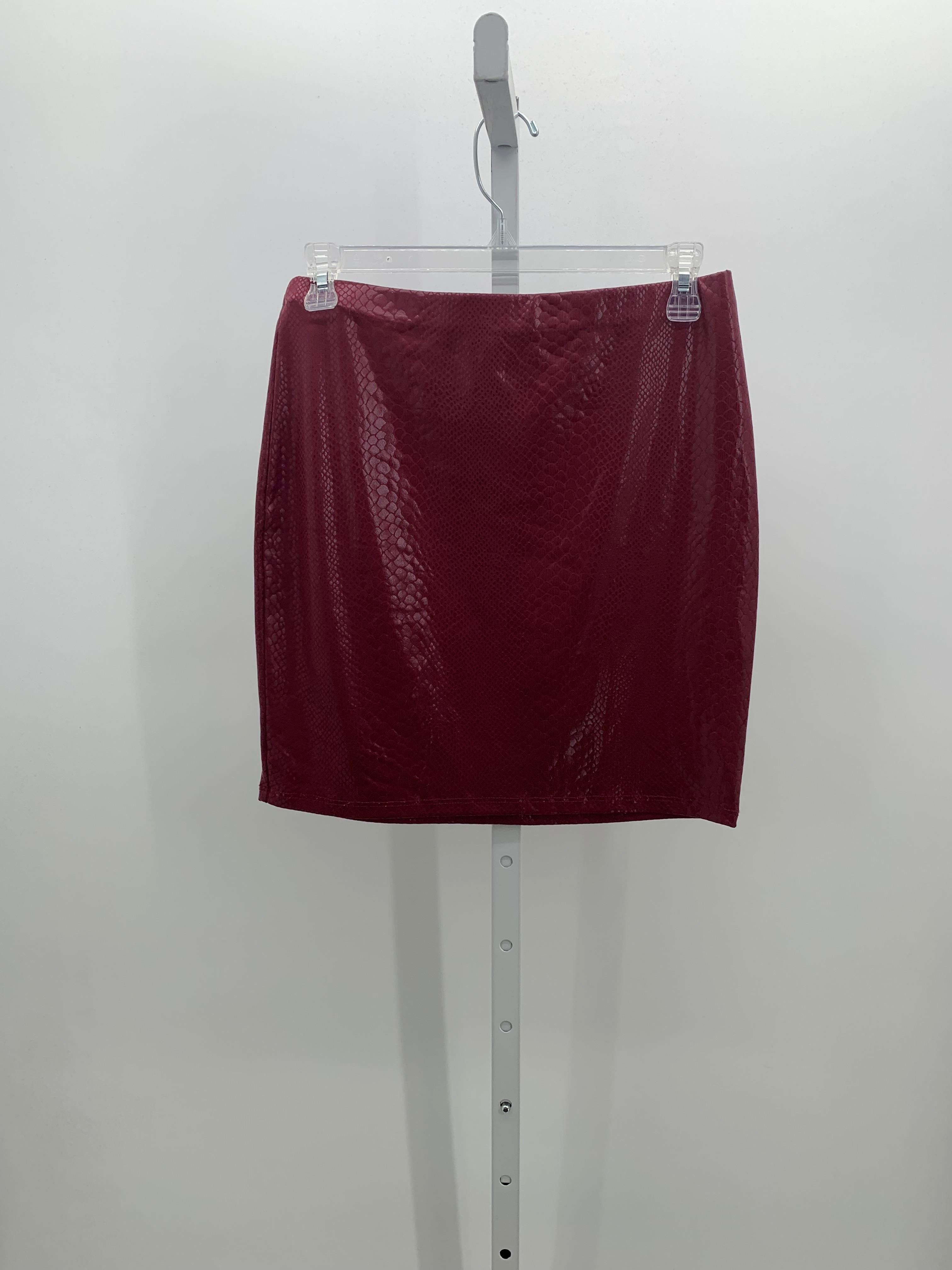 Windsor Size Medium Juniors Skirt