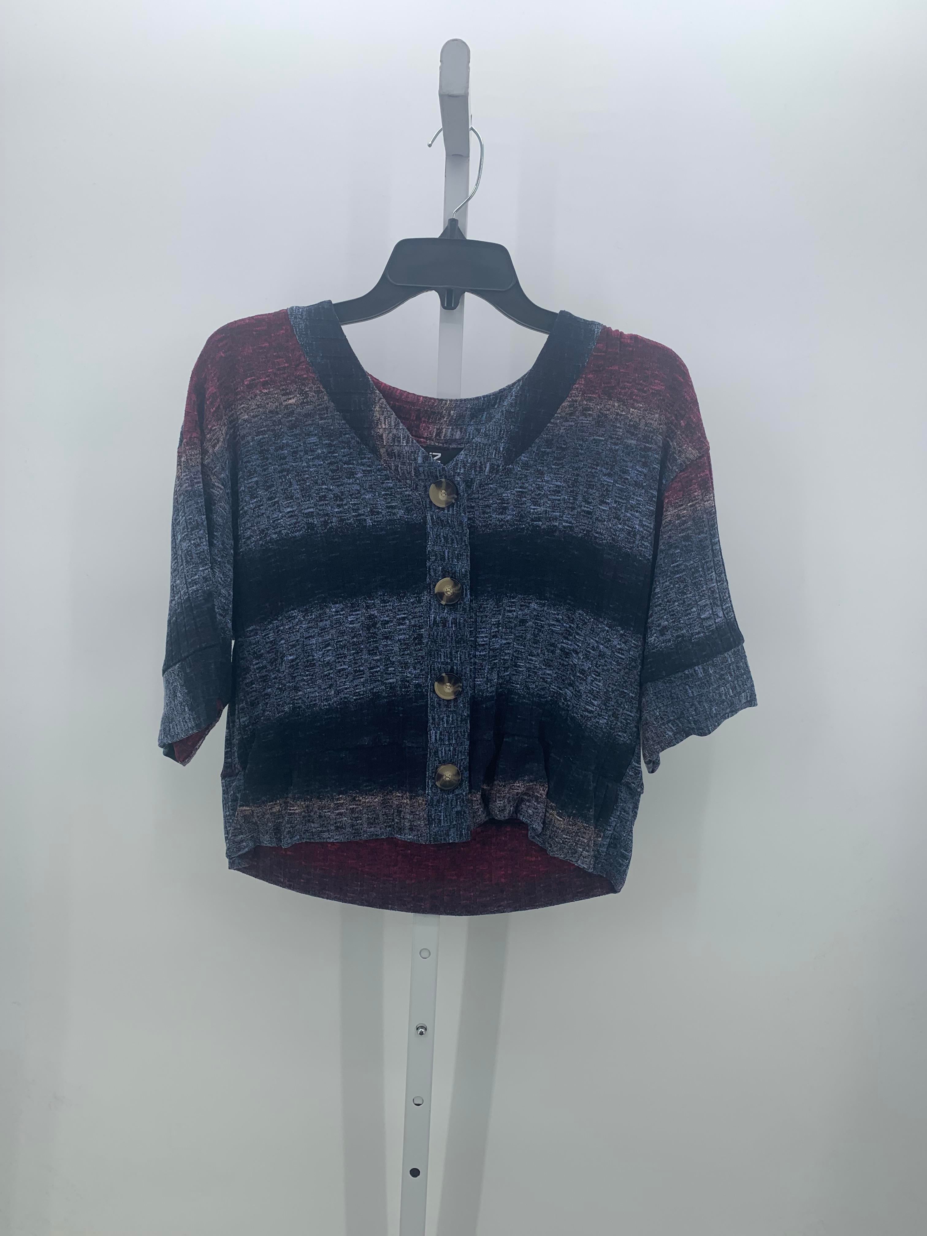 IZ Byer Size Small Juniors Short Sleeve Sweater