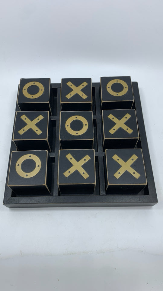 WOODEN TIC-TAC-TOE BOARD.