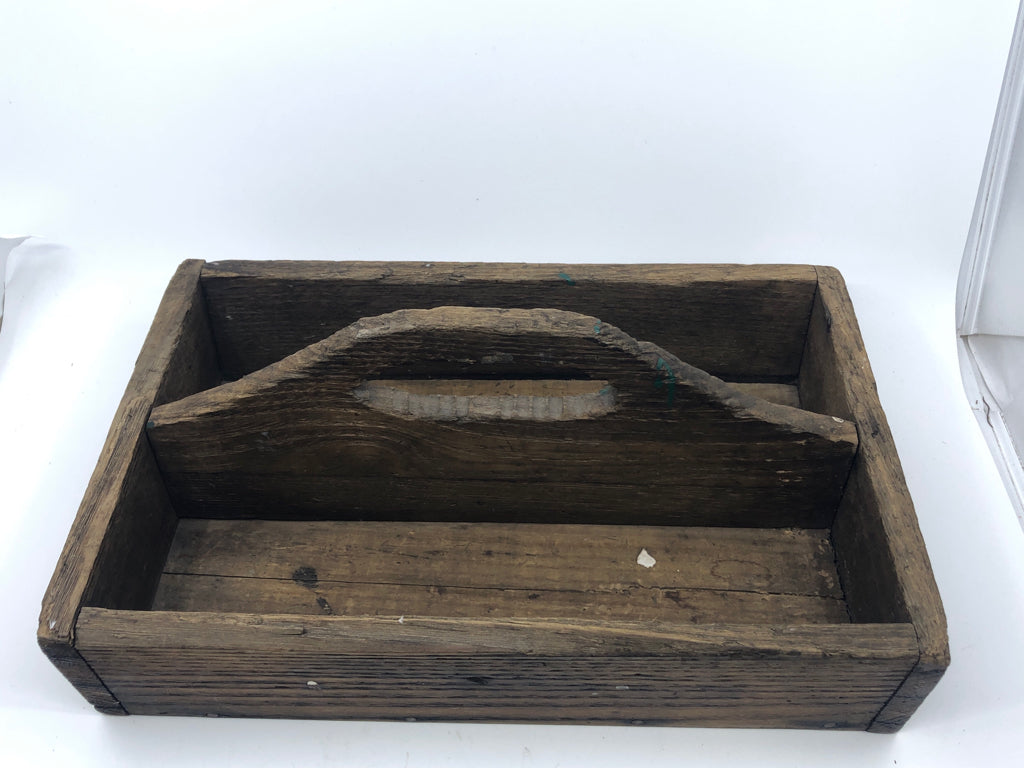 RUSTIC WOOD DIVIDE CRATE W HANDLE.