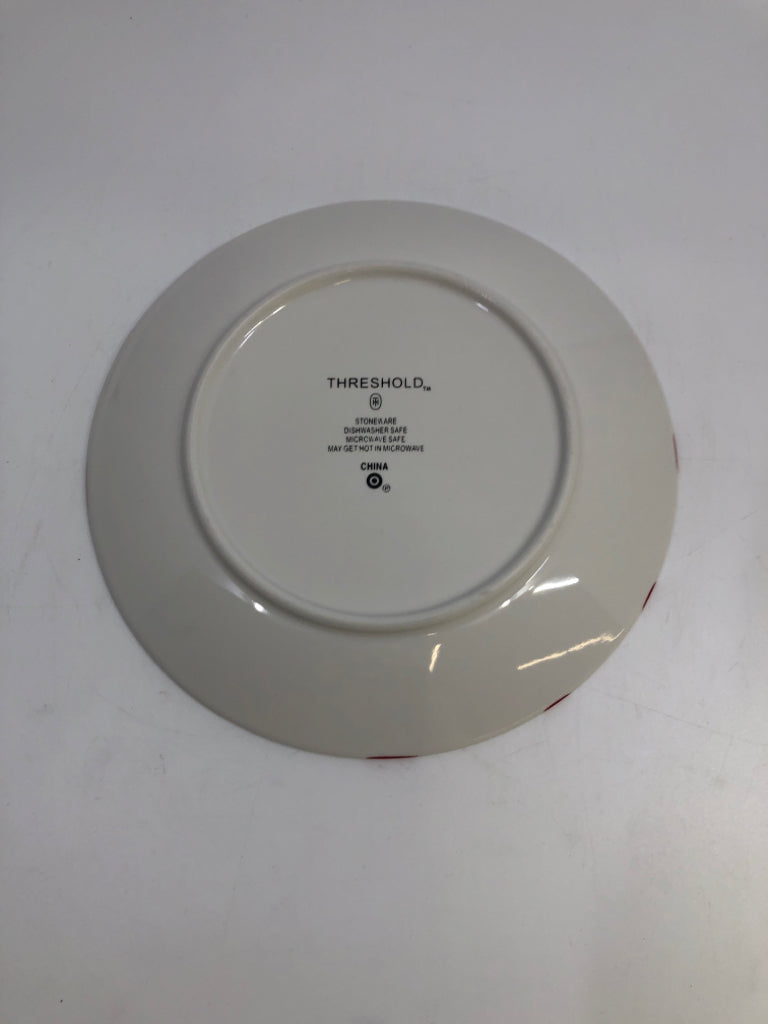 8 RED/WHITE STRIPE DESSERT PLATES.