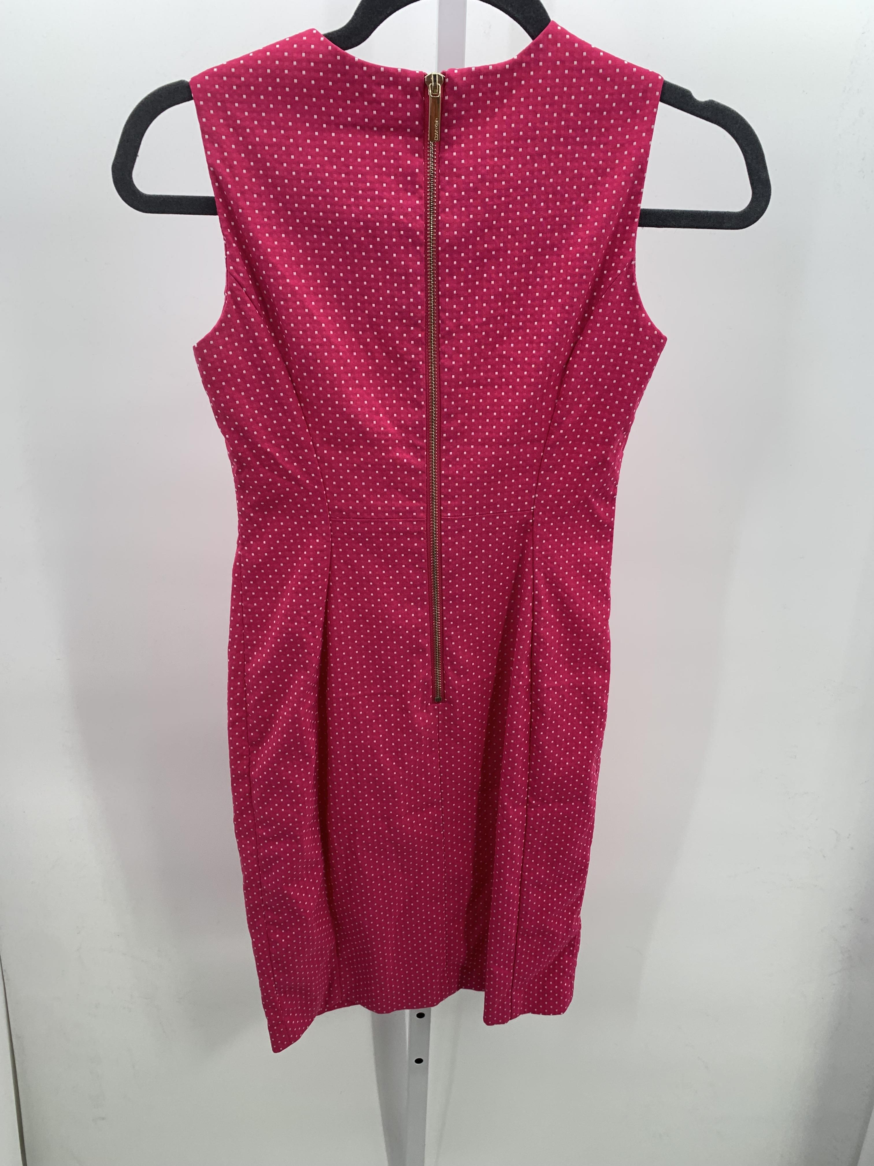 Calvin Klein Size 2 Petite Petite Sleeveless Dress