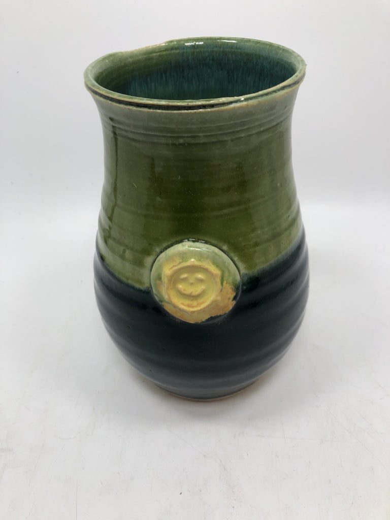 BLUE/GREEN GLAZE POTTERY VASE.