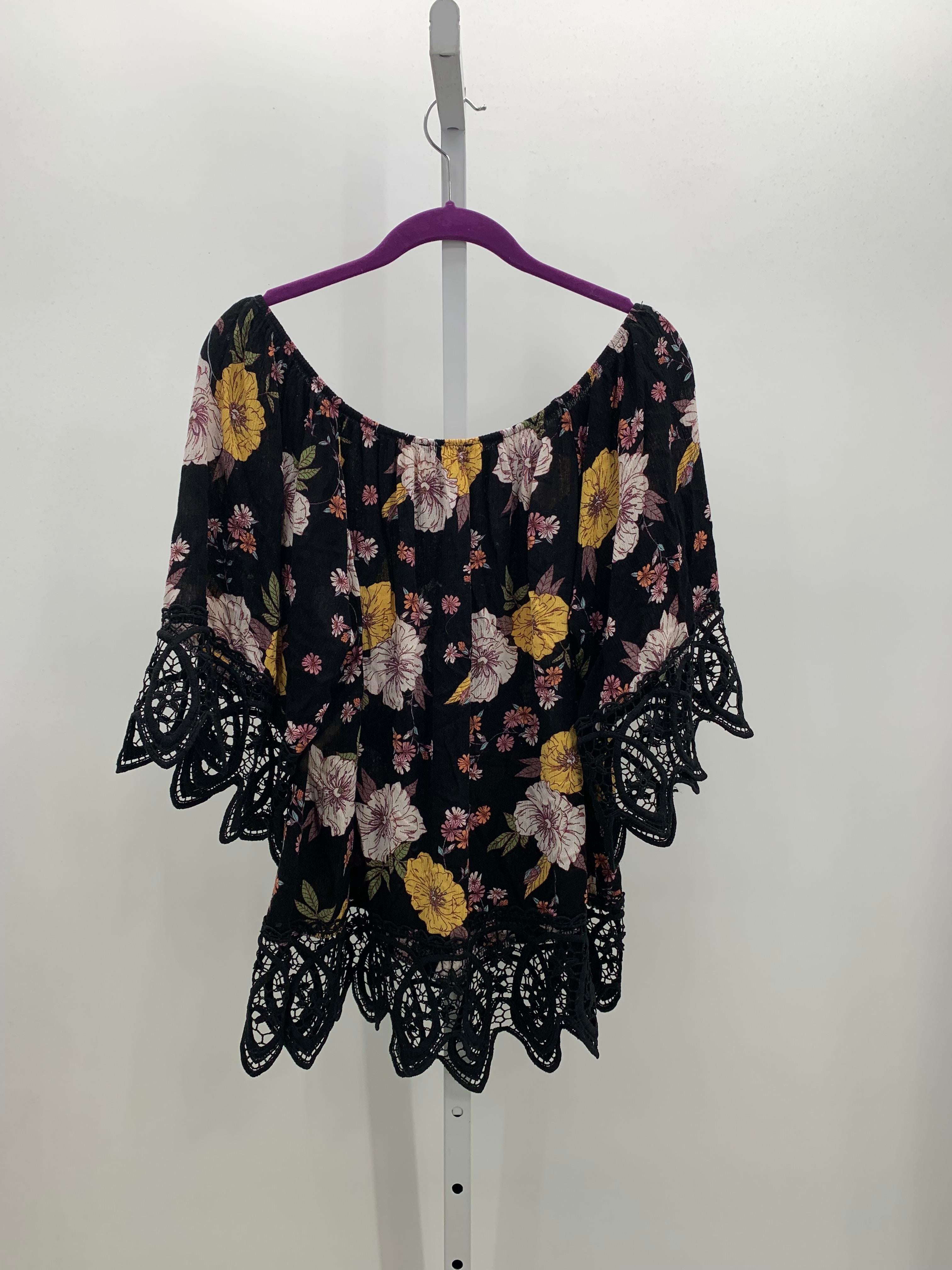 Size 1X Womens Short Sleeve Shirt