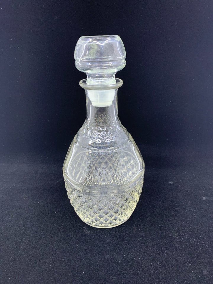 GLASS DECANTER W ETCHED CROWN.