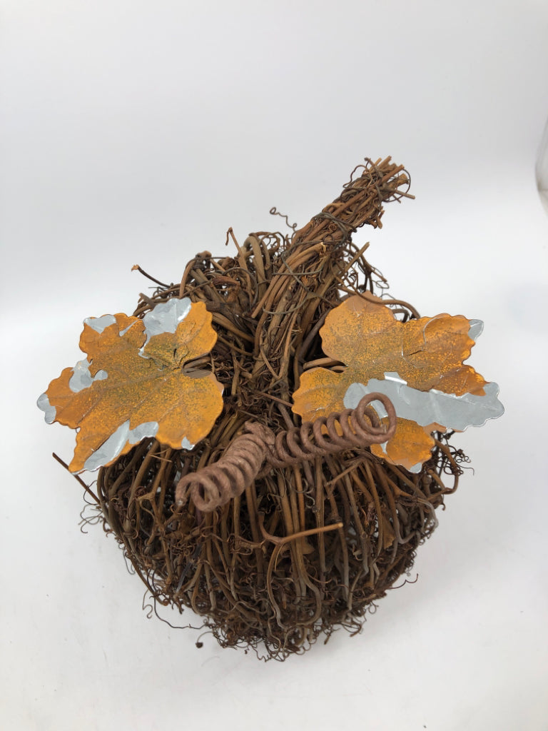 SHORT TWIG PUMPKIN W/METAL LEAVES.