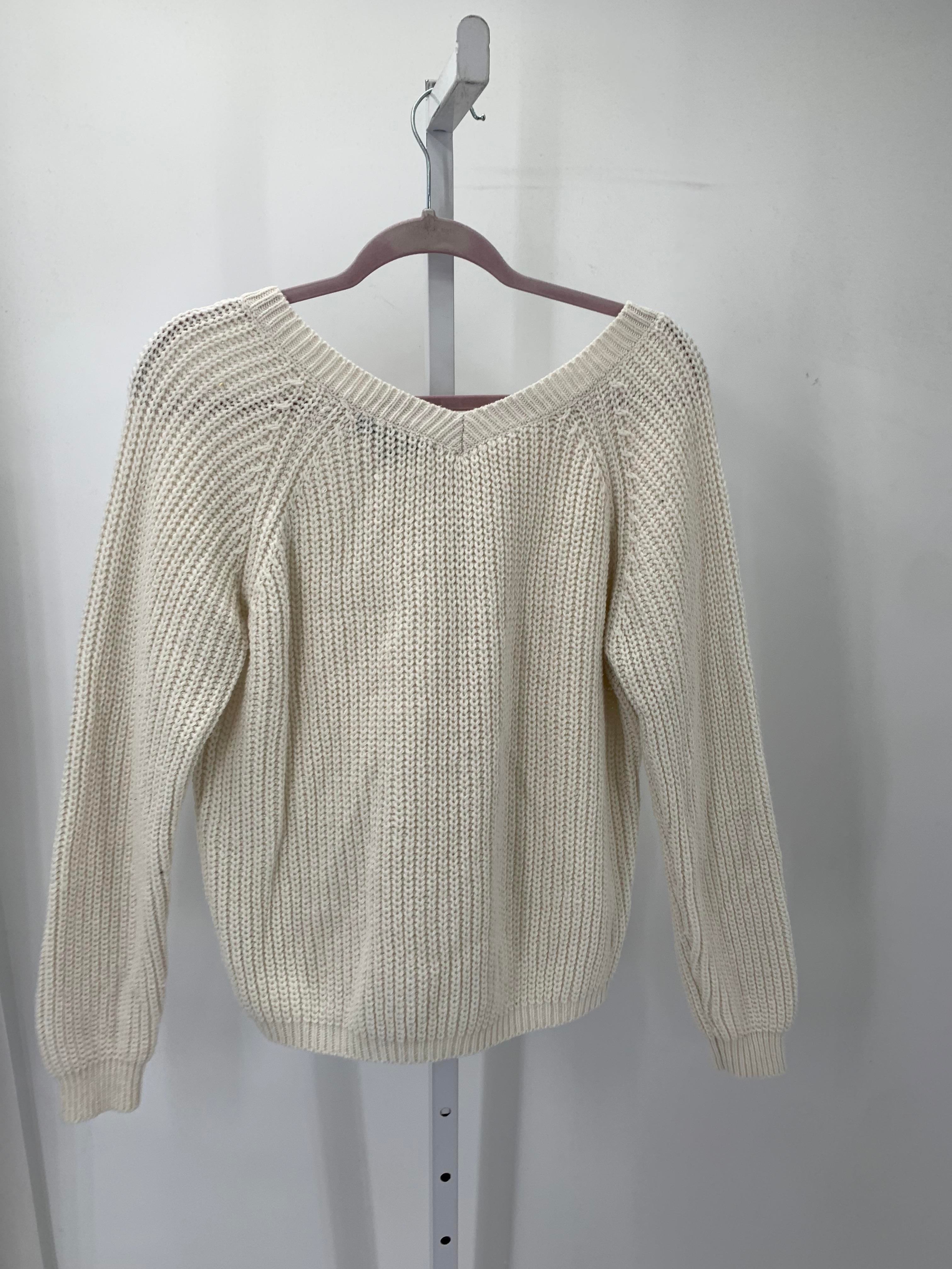 Love Reign Size Medium Juniors Long Sleeve Sweater