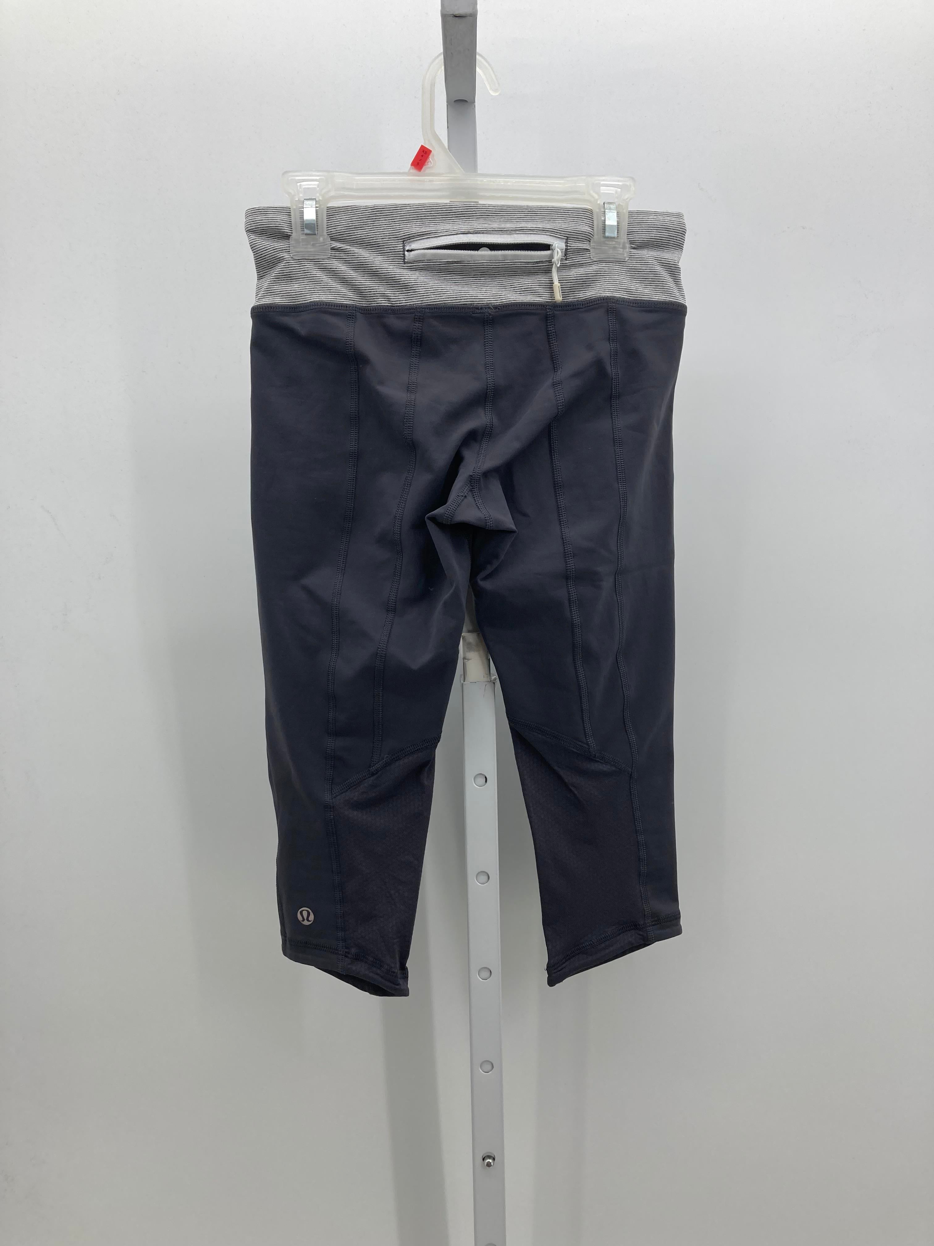 Lululemon Size 4 Misses Capri Pants
