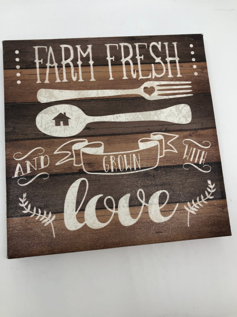 FARM FRESH LOVE CANVAS SIGN.