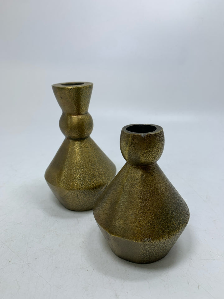 2 TEXTURED METAL TAPERED CANDLE HOLDERS.