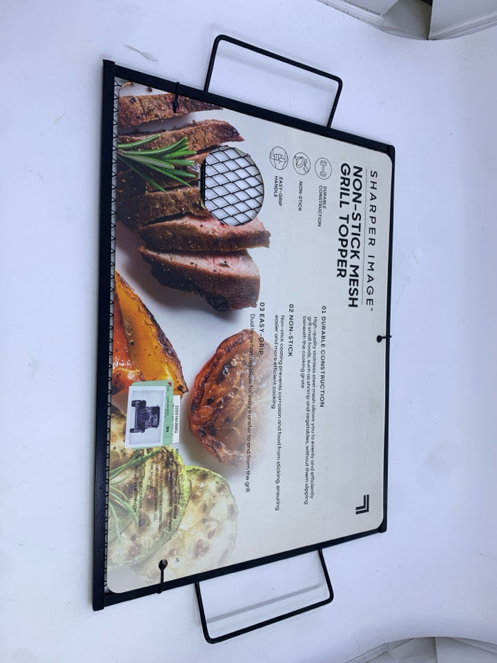 NIP NON STICK GRILL TOPPER.