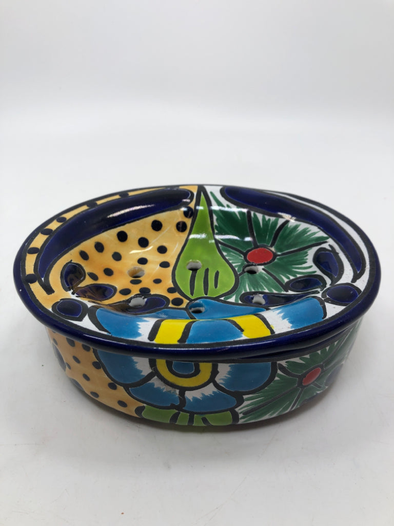 HAND-PAINTED MEXICAN FLOWER FROG.