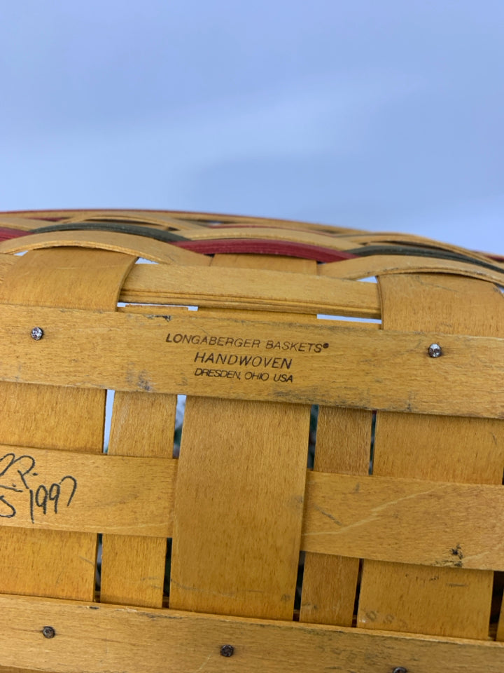 LONGABERGER 1997 HOLIDAY SLEIGH BASKET W/ LINER.