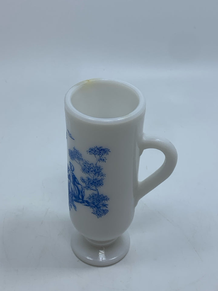 VTG BLUE "COURTING COUPLE" AVON MILK GLASS CUP.