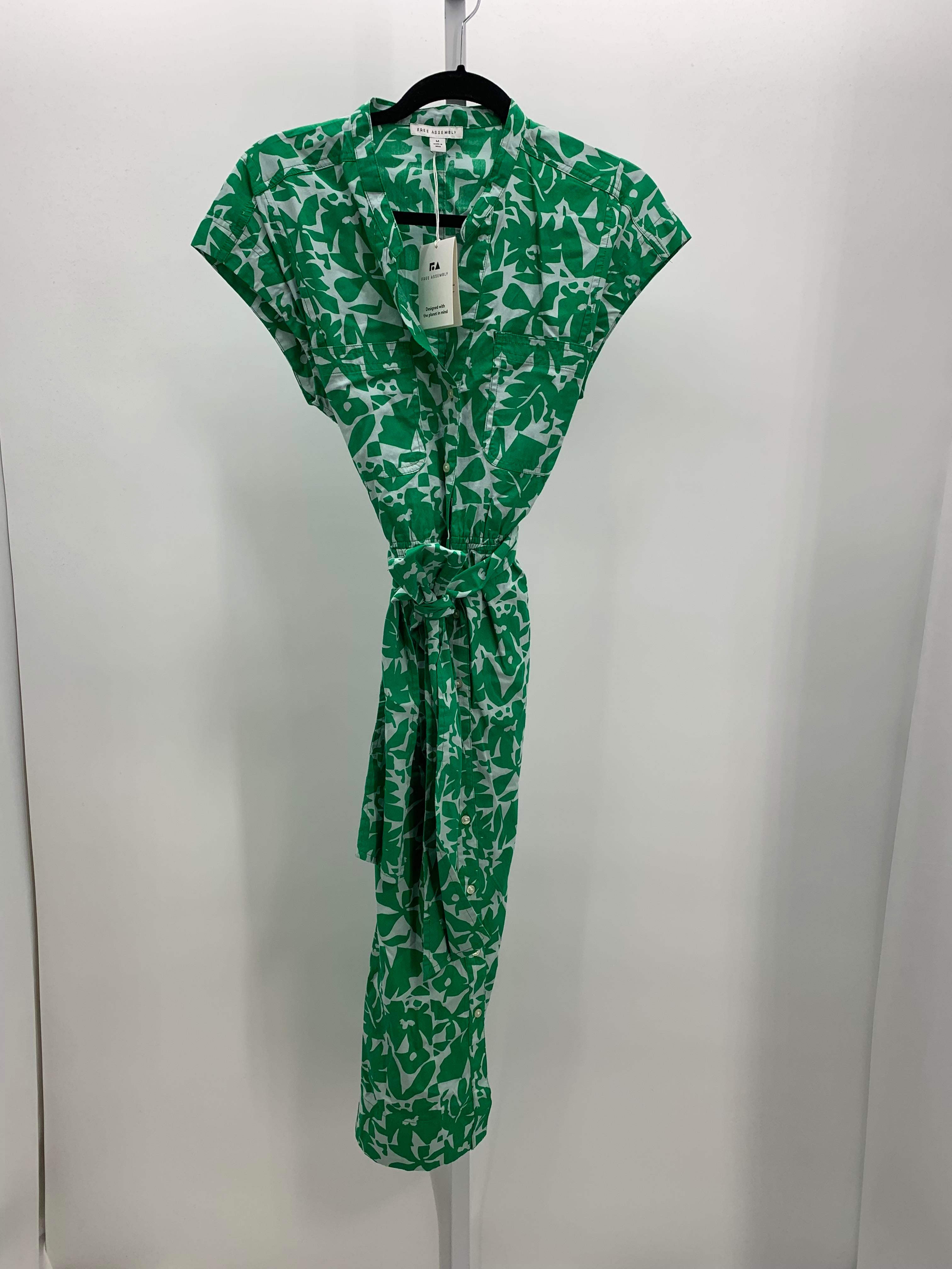 Free Assembly Size Medium Misses Sleeveless Dress