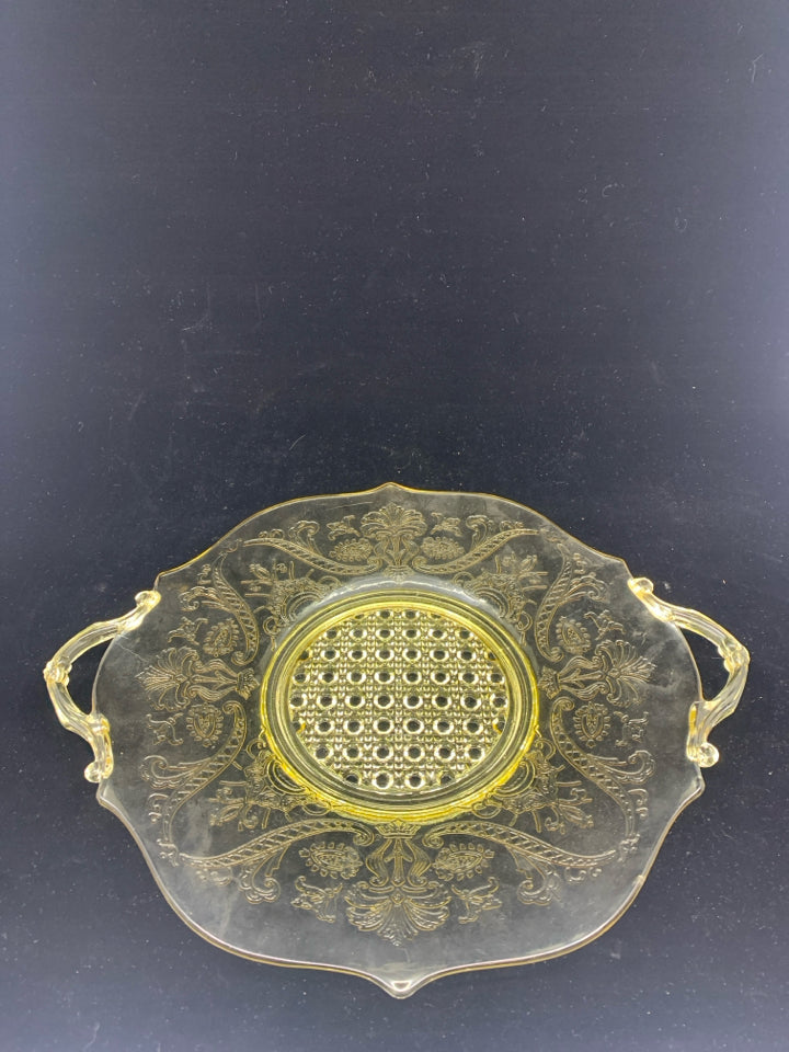 VTG YELLOW DEPRESSION GLASS SERVER W/ HANDLES.