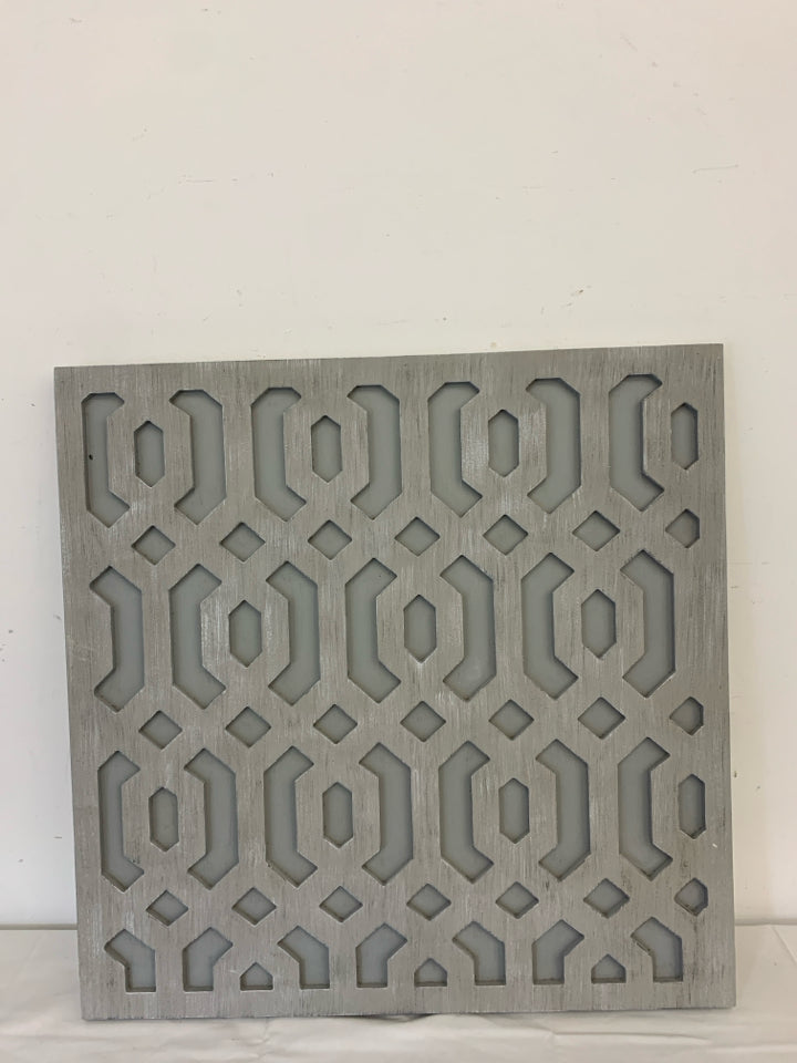 GREY HEXAGON PATTERN WALL HANGING.