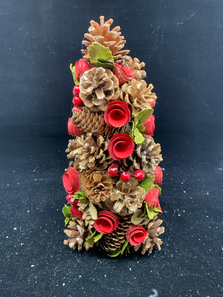 PINECONE TREE TABLE DECOR.