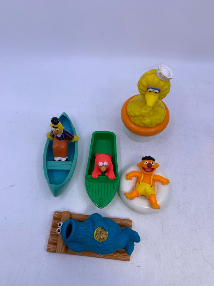 Vintage Sesame Street Puzzle Boat Carousel Float Bathtub Toy