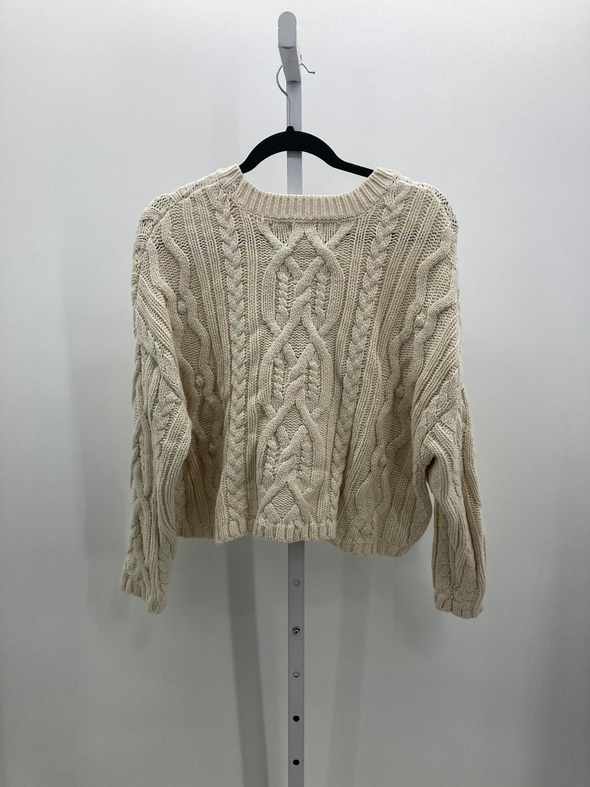 Size Medium Juniors Long Sleeve Sweater