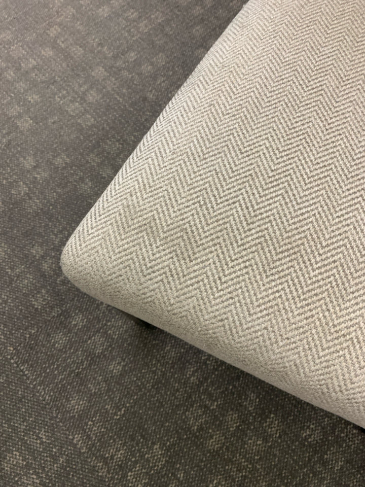 2 CREAM ACCENT CHAIRS W/ BLACK LEGS.