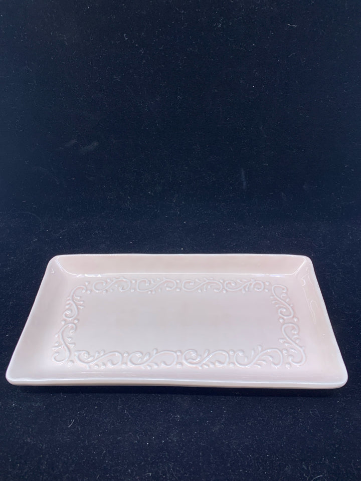 LIGHT PINK RECTANGLE CERAMIC TRAY W/ EMBOSSED SCROLL MAIOLICHE JESSICA.