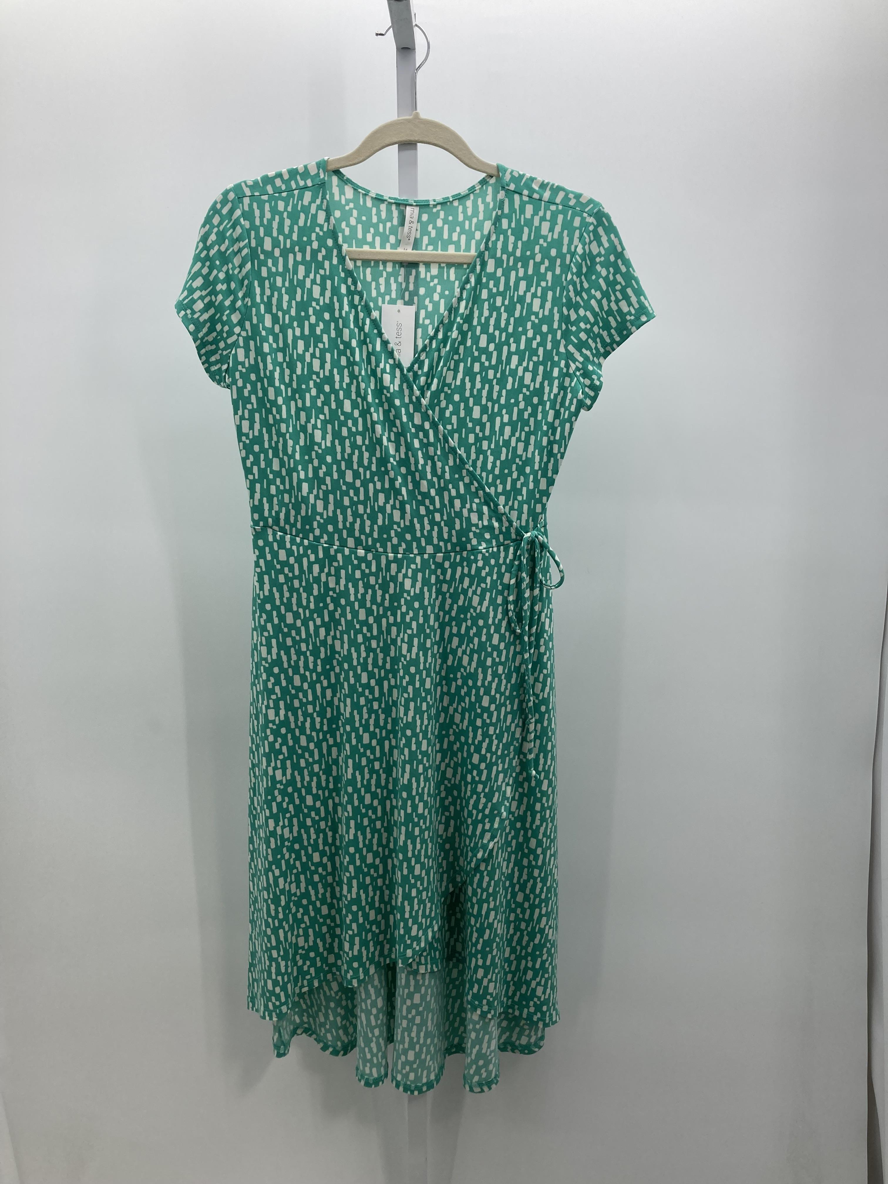 Mia & Tess Size Medium Misses Short Sleeve Dress