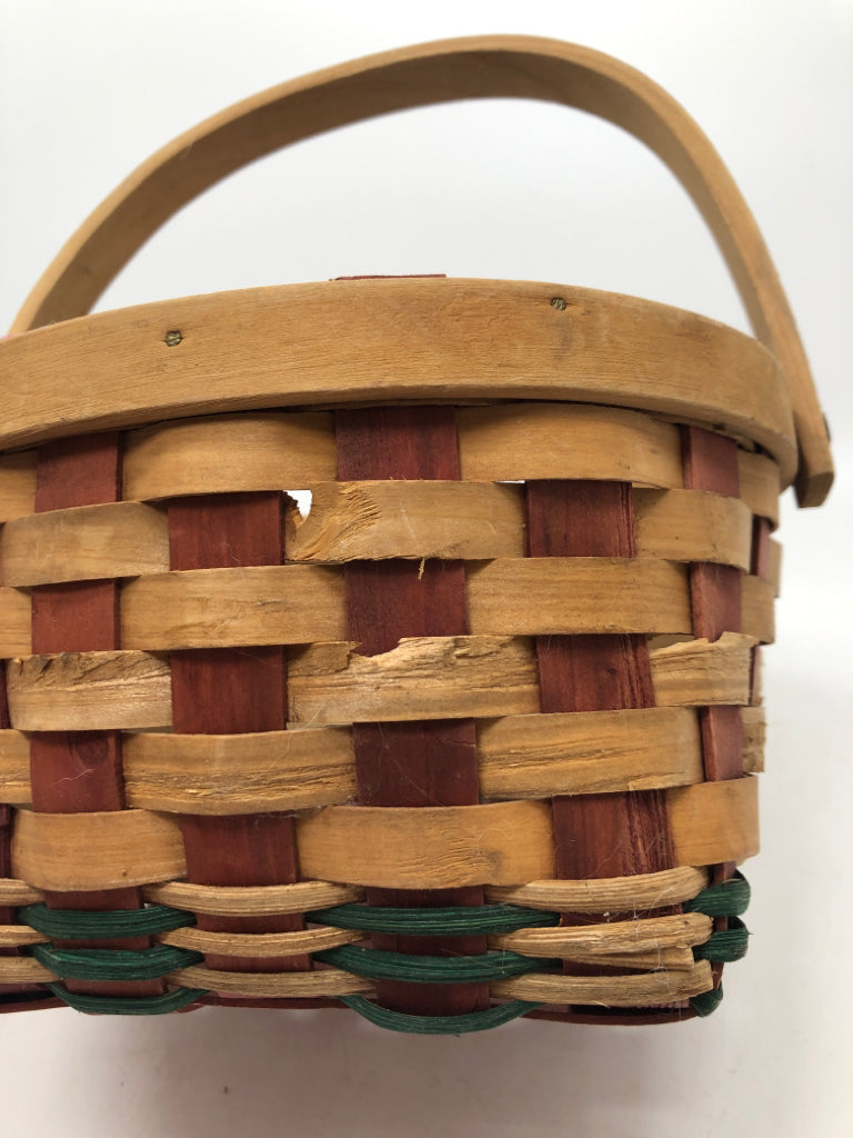 RED/GREEN BASKET W/HANDLE.