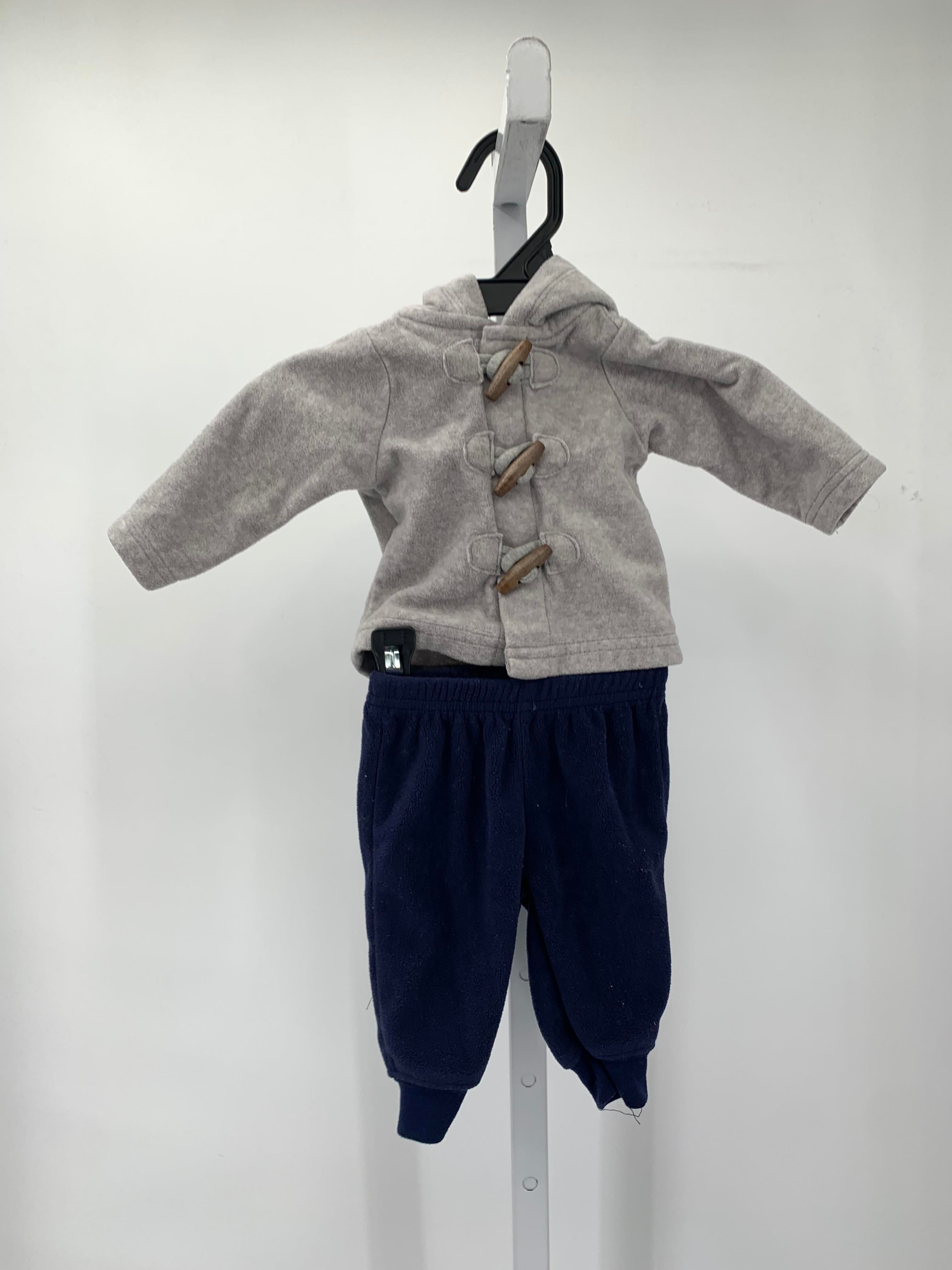 HOODED FLEECE JACKET AND PANTS