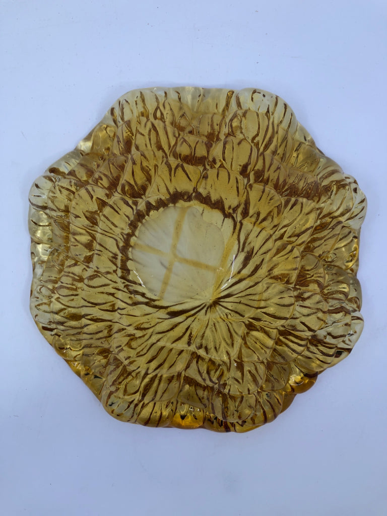AMBER GLASS SEASHELL BOWL.
