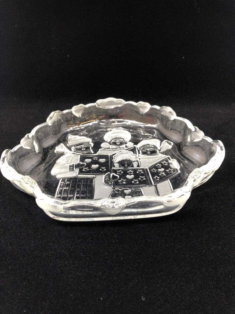 ETCHED GLASS CAROLERS DISH.