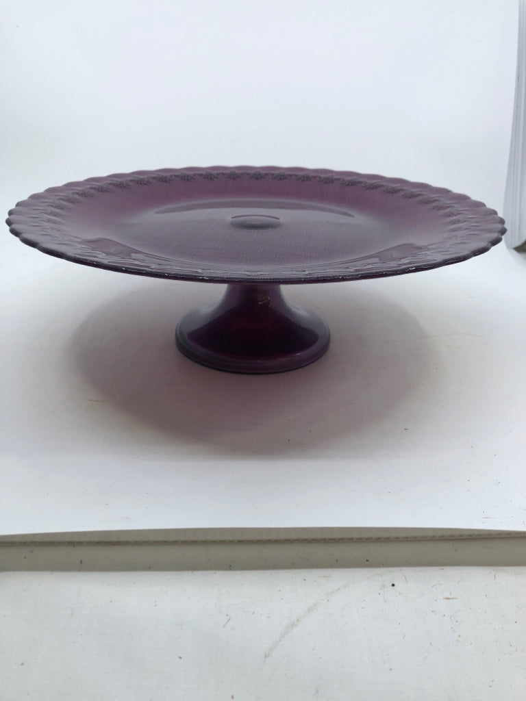 PURPLE SCALLOP/FLEUR DE LIS EDGE PEDESTAL CAKE PLATE.