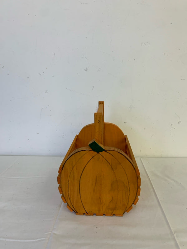 WOODEN PUMPKIN SHAPE BASKET.