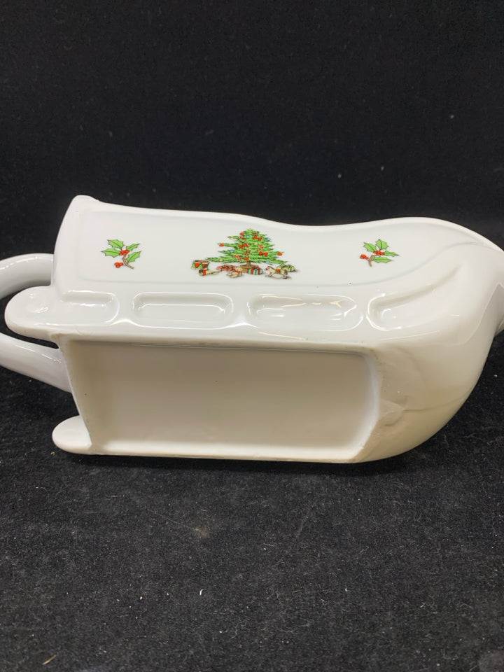 WHITE SLED GRAVY BOAT CHRISTMAS TREE.