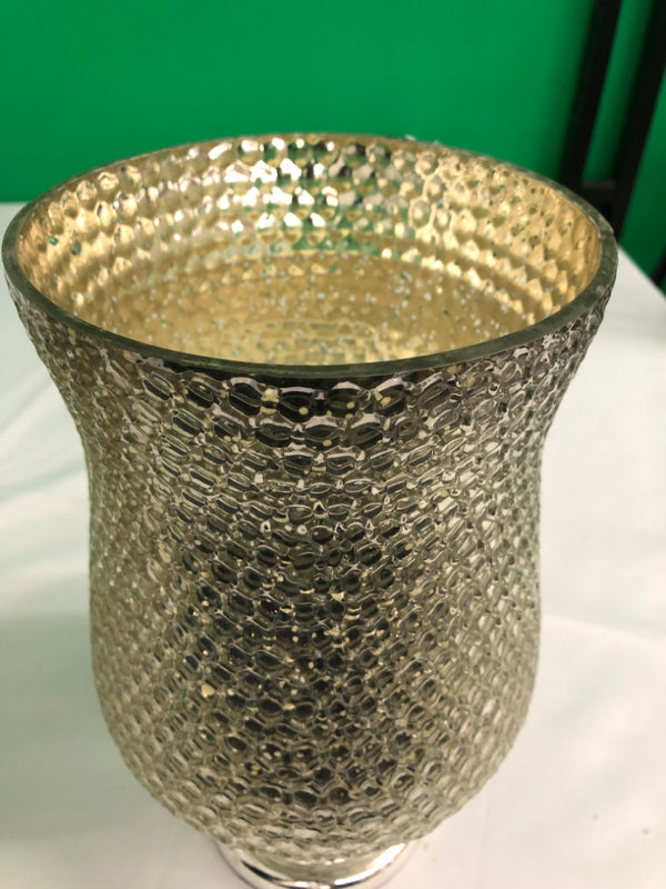 FOOTED TEXTURED MERCURY GLASS CANDLE HOLDER.