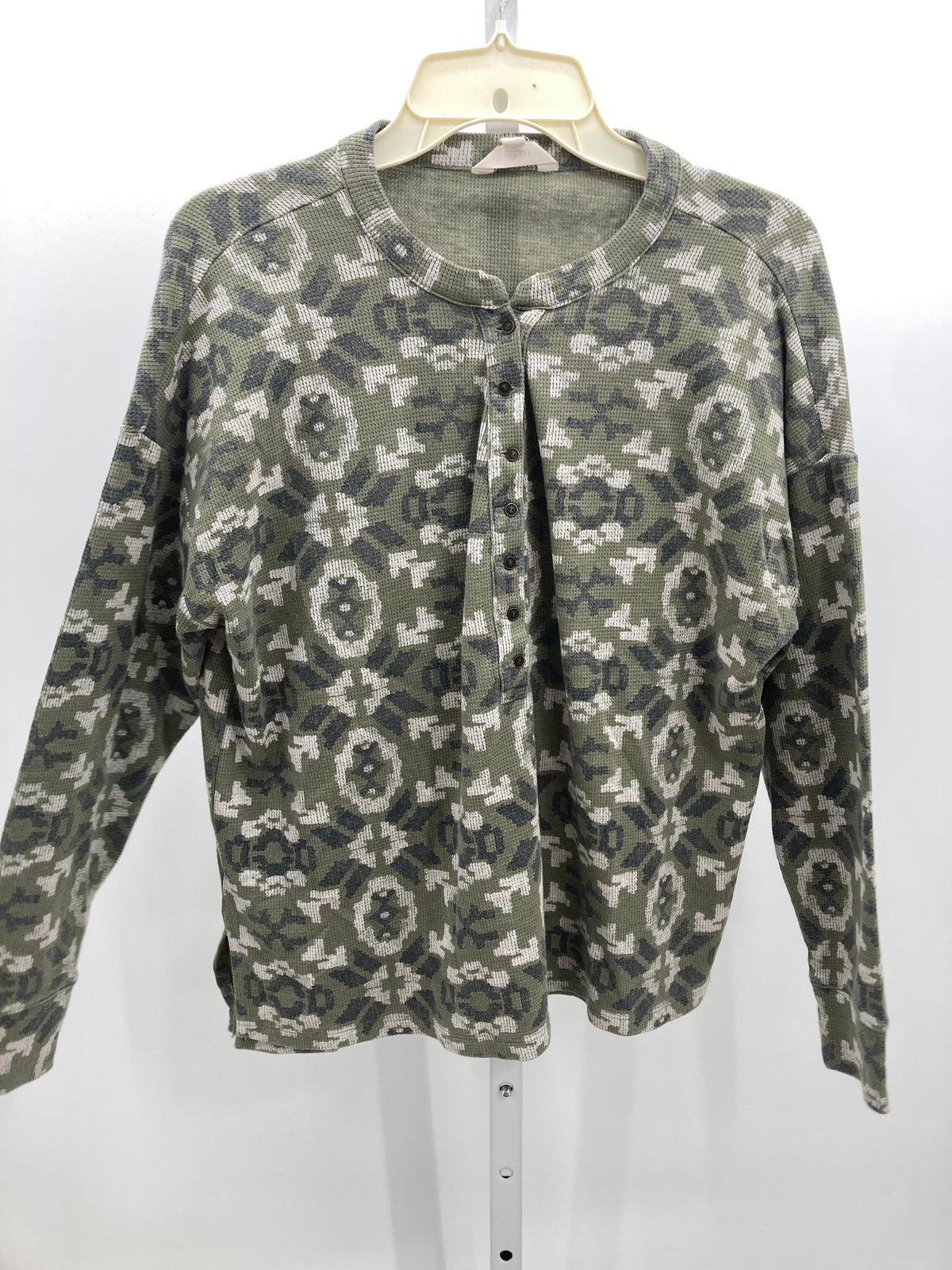 Lucky Brand Size Medium Misses Long Sleeve Shirt
