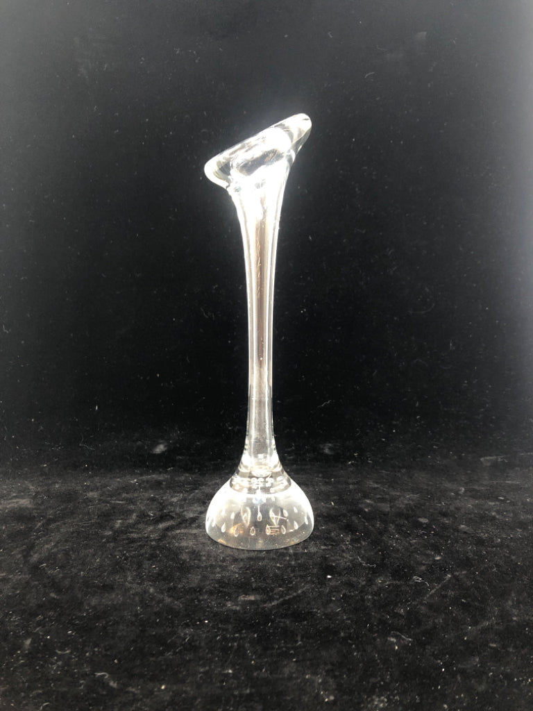 CLEAR BLOWN GLASS BUD VASE.