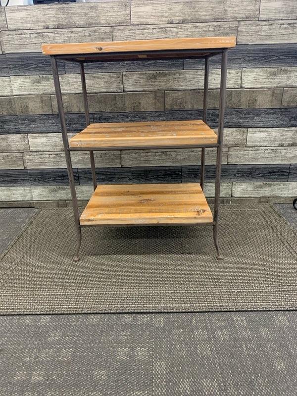 3 TIER SLIGHT WHITE WASHED WOOD/METAL SHELVING.