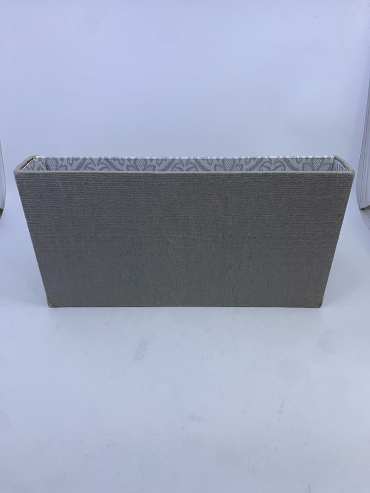 GREY FABRIC LETTER ORGANIZER.