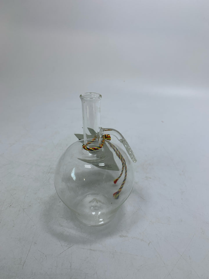 SMALL APPLE SHAPED CLEAR GLASS ROMANIAN BUD VASE.